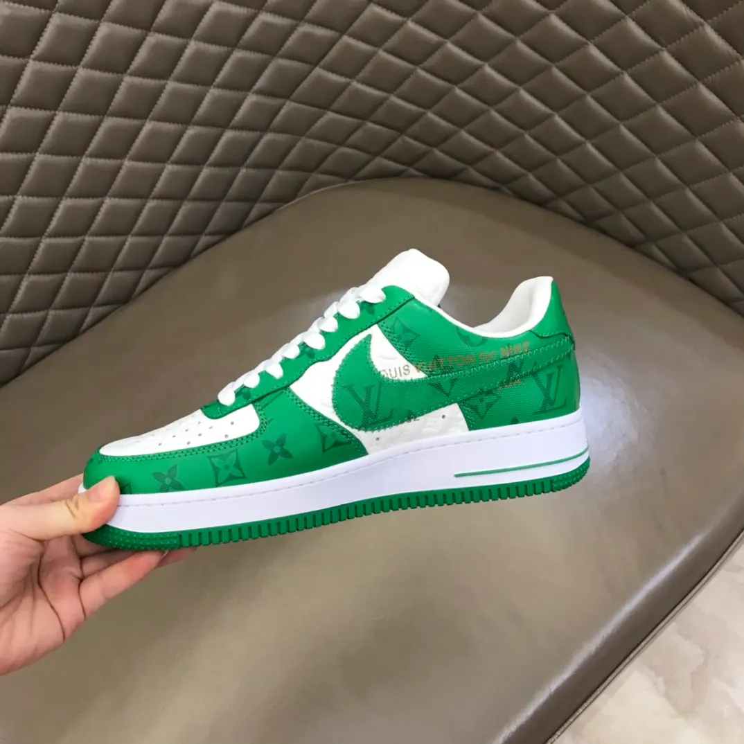 Men's shoes 💰p420 "*OUIS *UITTO*" x OFF-WHITE x Nike tripartite collaboration! Trendy and cool men's casual sports shoes with unrivaled color matching. The design idea basically continues the style of THE TEN. The Swoosh line and tongue label have a very familiar visual effect and are both fashionable and trendy! A must-have for fashionistas! The effect on your feet is absolutely stunning! Size: 38-45